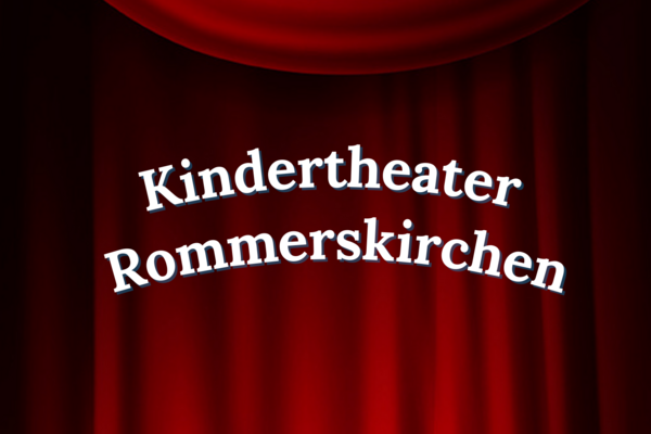 Schriftzug Kindertheater Rommerskirchen vor rotem Vorhang